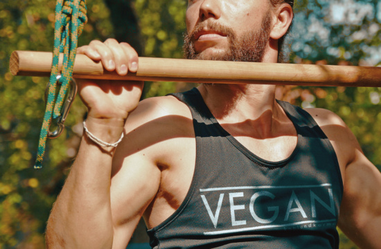 vegan Muskelshirt Tank Top | kohlundkarma