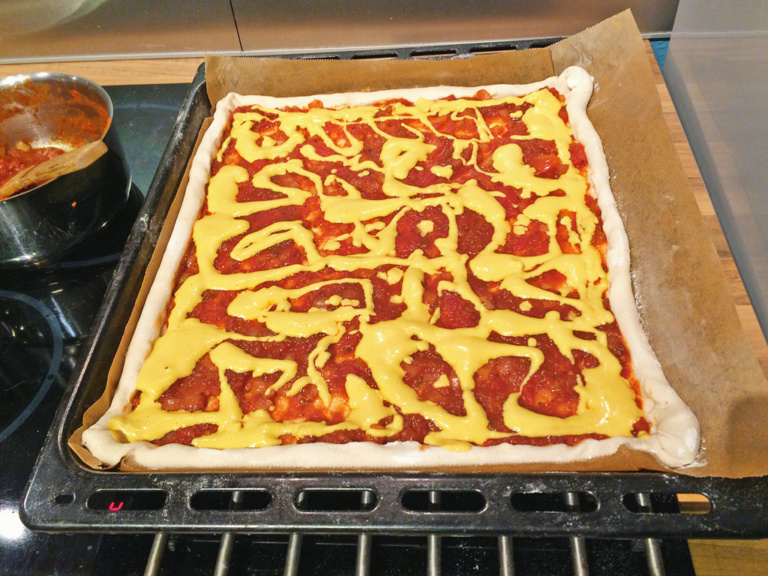 Veganer Pizzateig - Grundrezept | kohlundkarma